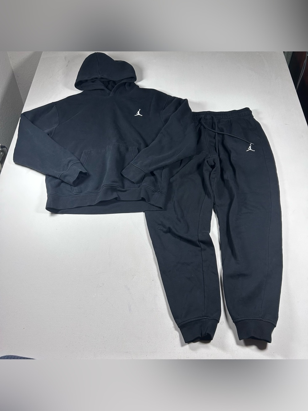 Jordan Tracksuit Mens Small Sweatsuit Hoodie Joggers Set Black Hoodie Fits Large